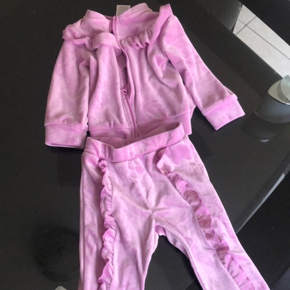 Jogger - Picture 1 of 1